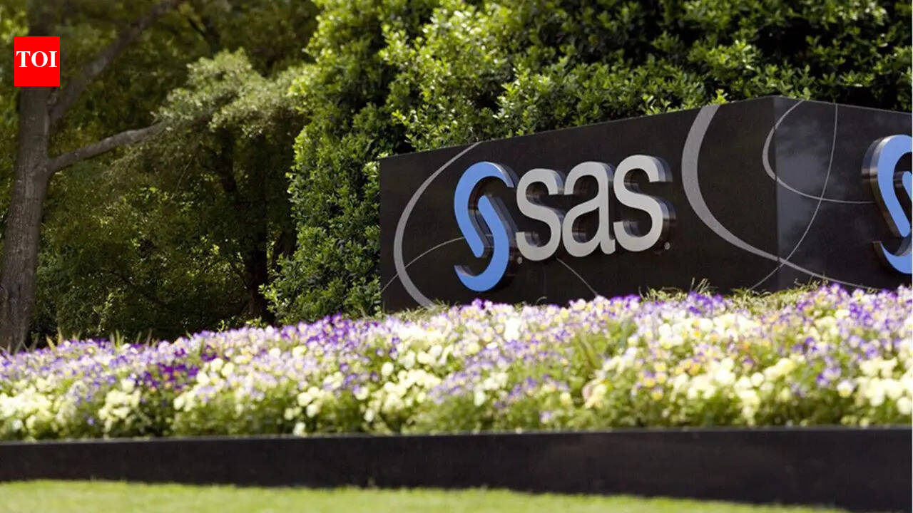 SAS Advanced Analytics and AI to power governance and resolve anomalies for VAHAN (Morth/NIC)