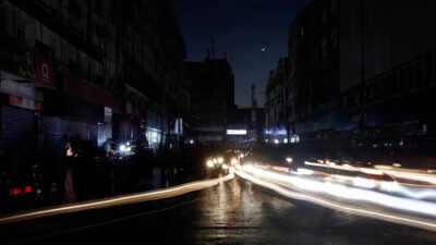 Pakistan ordered to close the market soon due to rising energy prices amid US-Iran conflict.