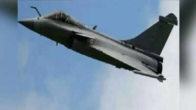 India issues Letter of Request to France for inking contract for 114 Rafale jets; IAF chief in Paris to advance deal