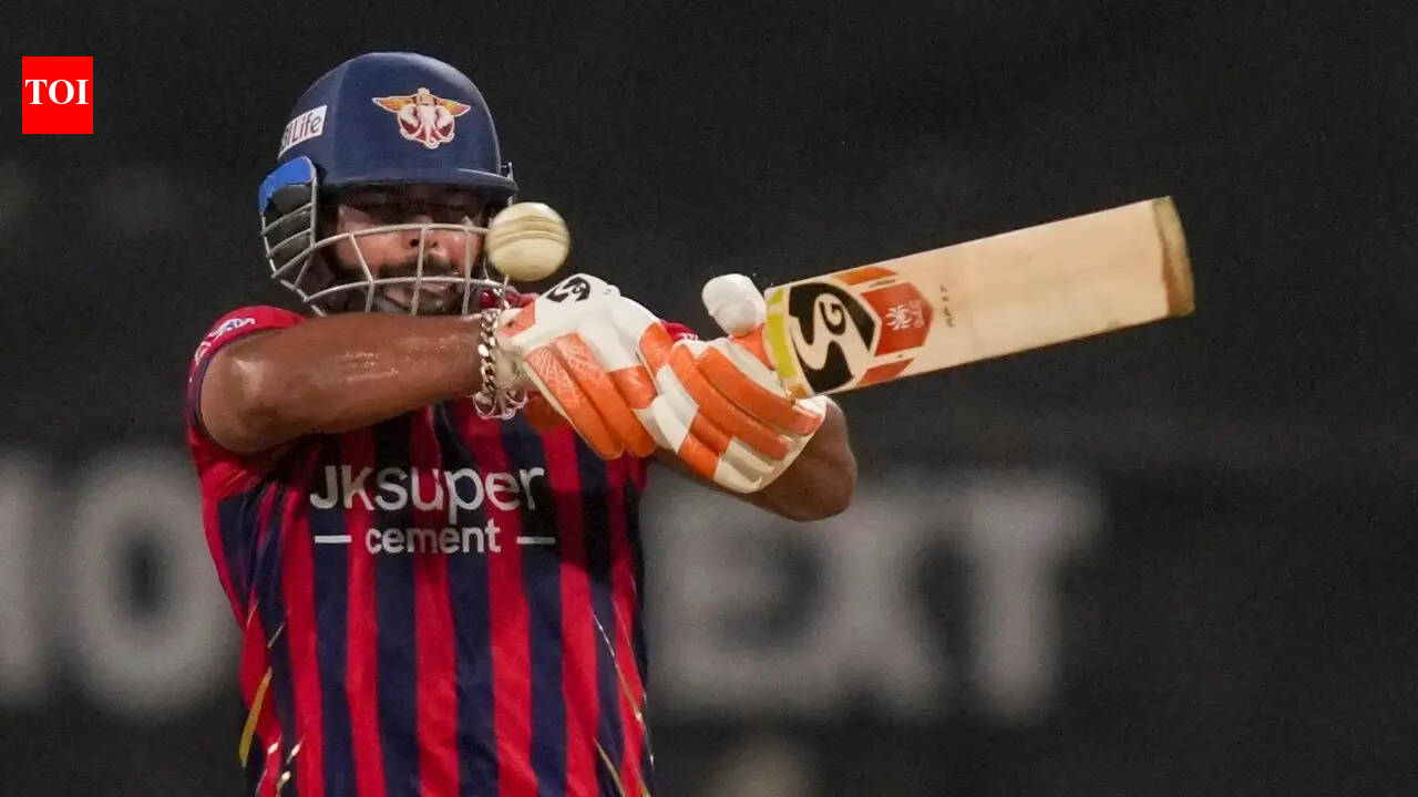 'Nice way to put it': Manjrekar rejects captaincy burden theory behind Pant's poor form