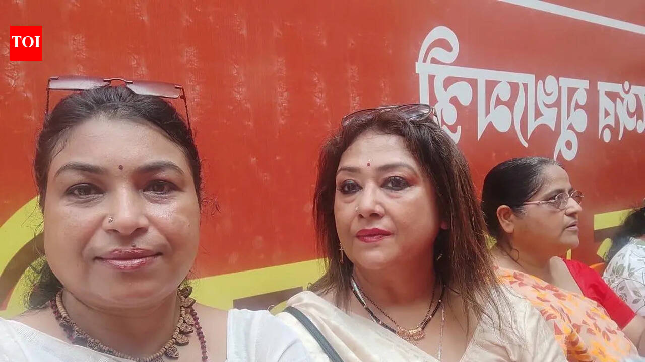 Ex-min, culture world under lens after singers’ public plea to CM