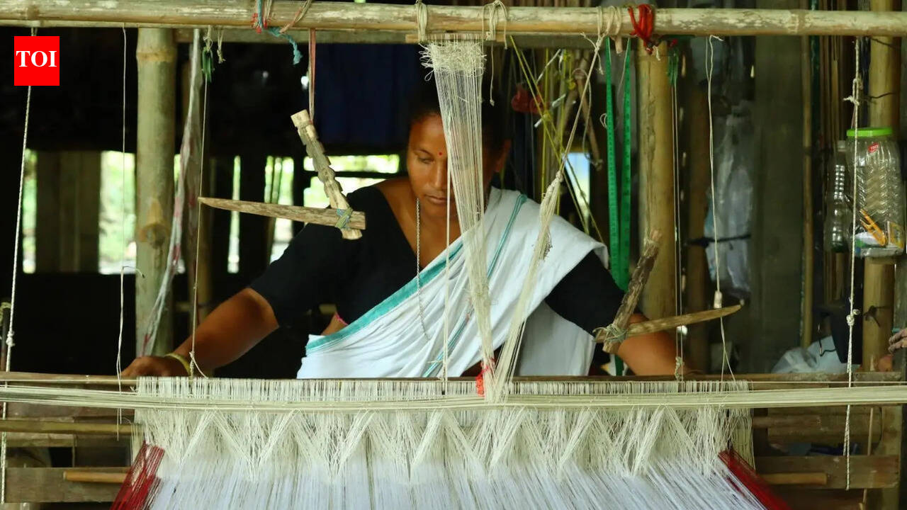 Kaziranga launches online marketplace for fringe community crafts