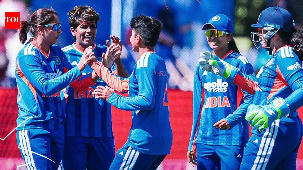 India Women vs England Women Live Score, 3rd T20I