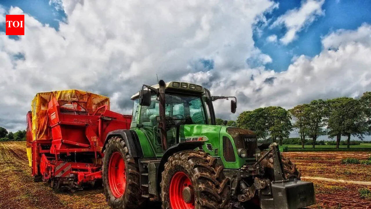 Tractor makers stay optimistic despite deficient monsoon fears