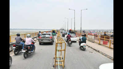 Shastri bridge repair: Over 150 cops to streamline traffic