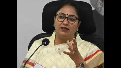 CM pulls up officials over poor facilities at Burari Delhi Transport office