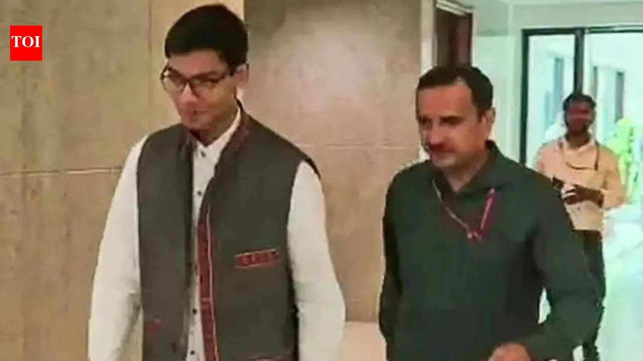 CBSE debacle: Student tells Parliamentary panel about 'tendering flaws'