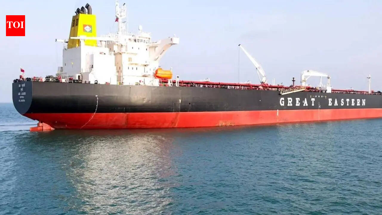 Hormuz shut, shipping services through other routes to West Asia up 2x