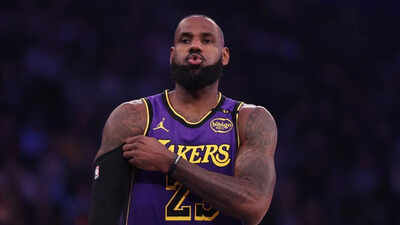 NBA trade rumors: Warriors expected to hunt for LeBron James deal to extend veteran roster with Stephen Curry