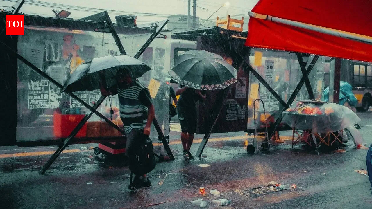 https://static.toiimg.com/thumb/msid-131474701,width-1280,height-720,resizemode-6,overlay-toi_sw,pt-32,y_pad-600/photo.jpg