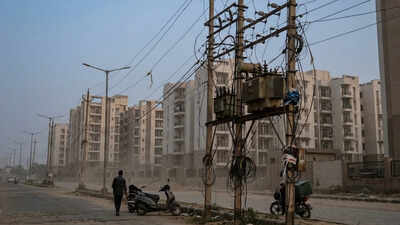Despite Rs 120-crore revamp, daily power cuts in Noida haunt newer sectors