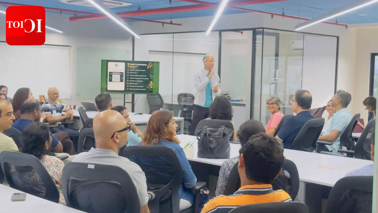 Not the gym, this new health community is a WhatsApp group
