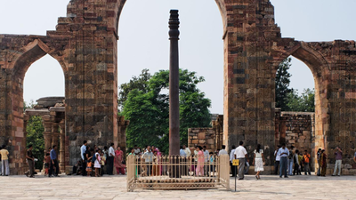 This magnificent Iron Pillar at Qutb Minar has remained rust-free for 1,600 years: Here's why