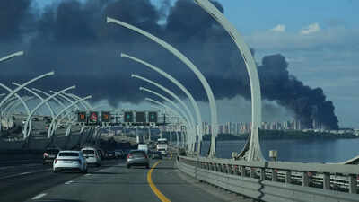 <b></b><b></b>Fire engulfs St. Petersburg oil terminal amid Ukrainian large-scale drone attack<b> </b>in Russia