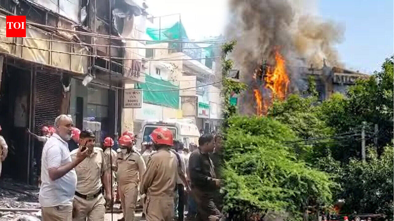 Delhi Malviya Nagar Restaurant Fire: 21 Dead, 47 Rescued in Massive Blaze | Watch