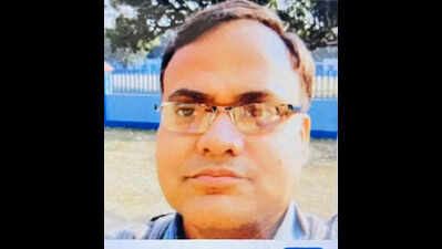 Senior official dies after fall from Khadya Bhavan