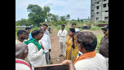 Farmers halt Halaga STP work over compensation