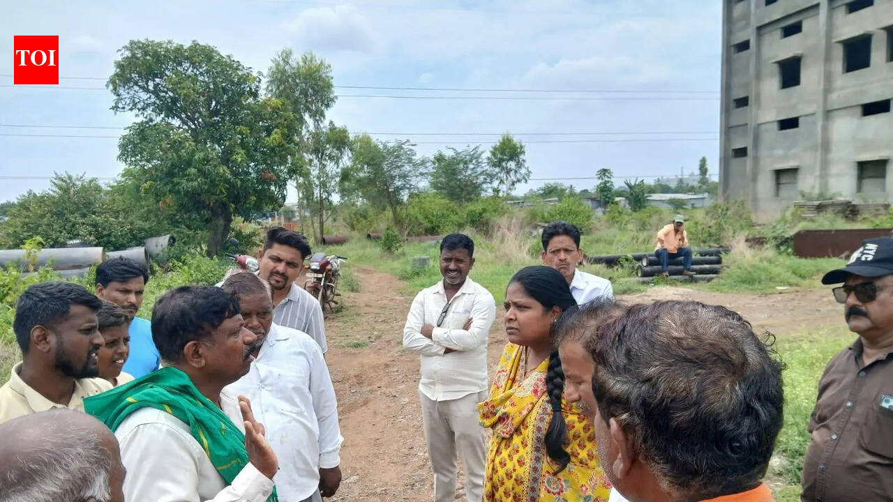 Farmers halt Halaga STP work over compensation