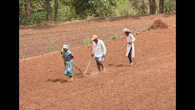 Maharashtra govt links farm loan waiver to previous version of scheme