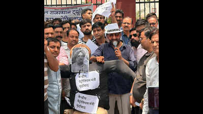 Tourist car owners protest fuel price hike