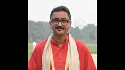 Police arrest TMC vice-president for illegally occupying house, KMC councillors for extortion