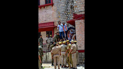 ABVP protests over fee hike, lack of basic facilities in Raj varsity