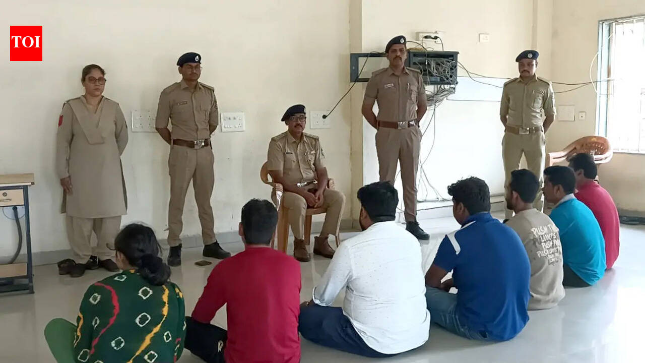 7 under scanner as police begin illegal immigration crackdown