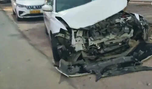 Tyre bursts, SUV rams into cars & pedestrians in Greater Noida