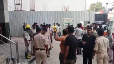 Massive fire breaks out at Bihar's Muzaffarpur hospital; 4 dead