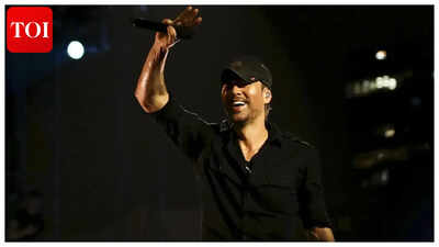 Enrique Iglesias SLAMMED for reposting video of kiss with fan; sparks split rumours with  Anna Kournikova