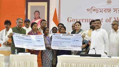 28L women get Rs 3,000 each under Bengal's Annapurna Yojana on day 1