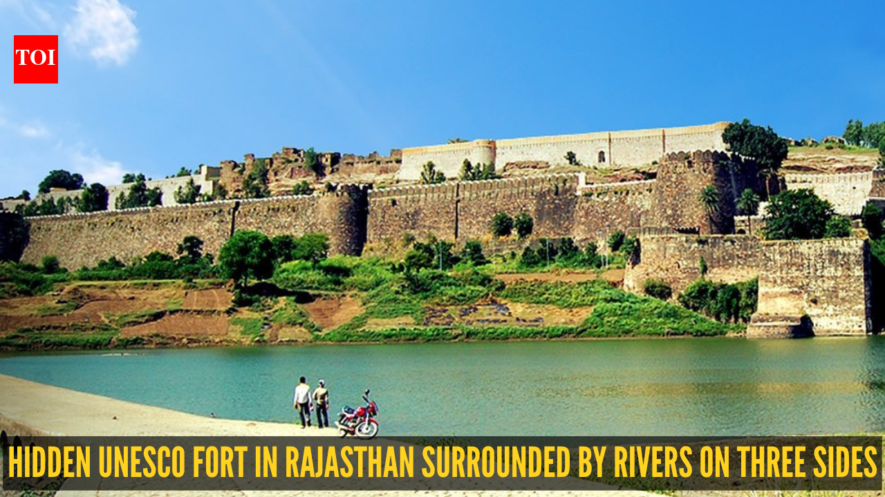 This hidden UNESCO fort in Rajasthan is surrounded by rivers on three sides and almost no one visits it