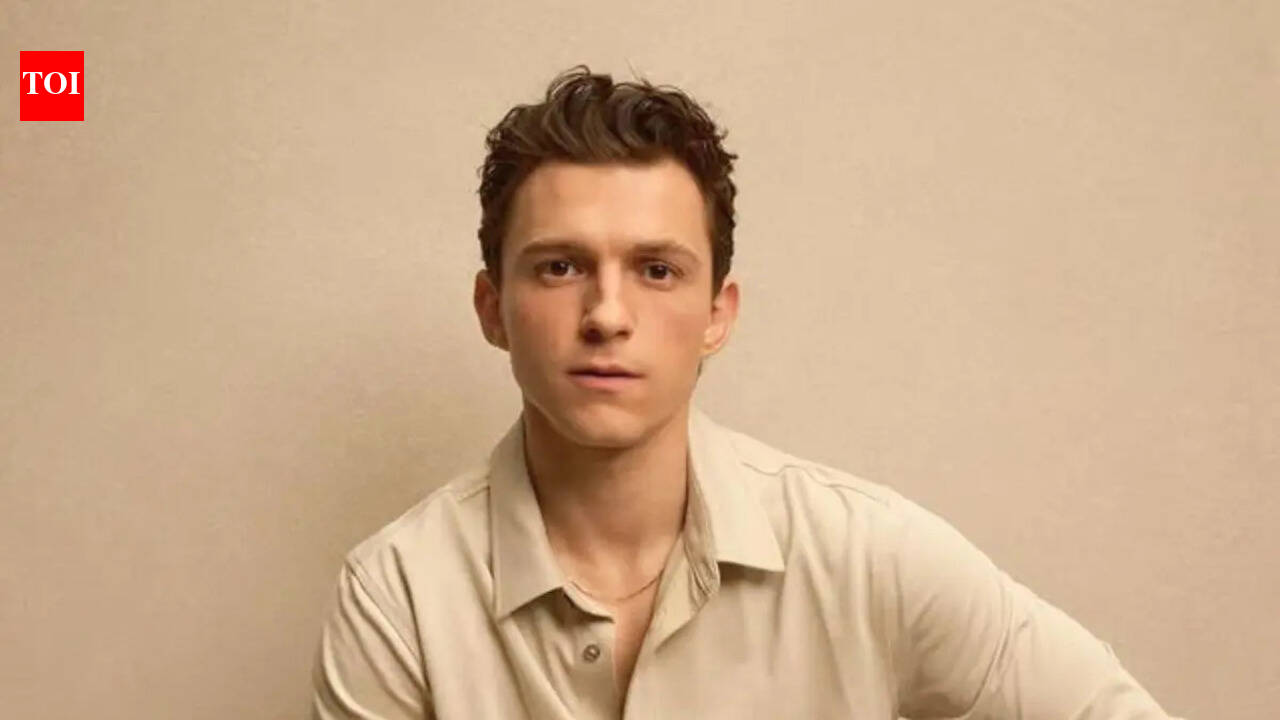 Marvel star Tom Holland opens up about dyslexia, ‘petrifying’ cue cards and not hosting 'Saturday Night Live': 'I can freeze'