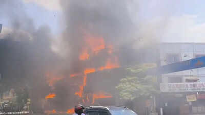 Massive fire erupts at Hyderabad's Helmte Bazaar, no casualties reported
