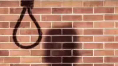 JEE aspirant from UP found hanging in hostel room in Kota