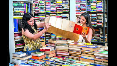 Shelf-Care: Inside B’luru’s weekend book crawls