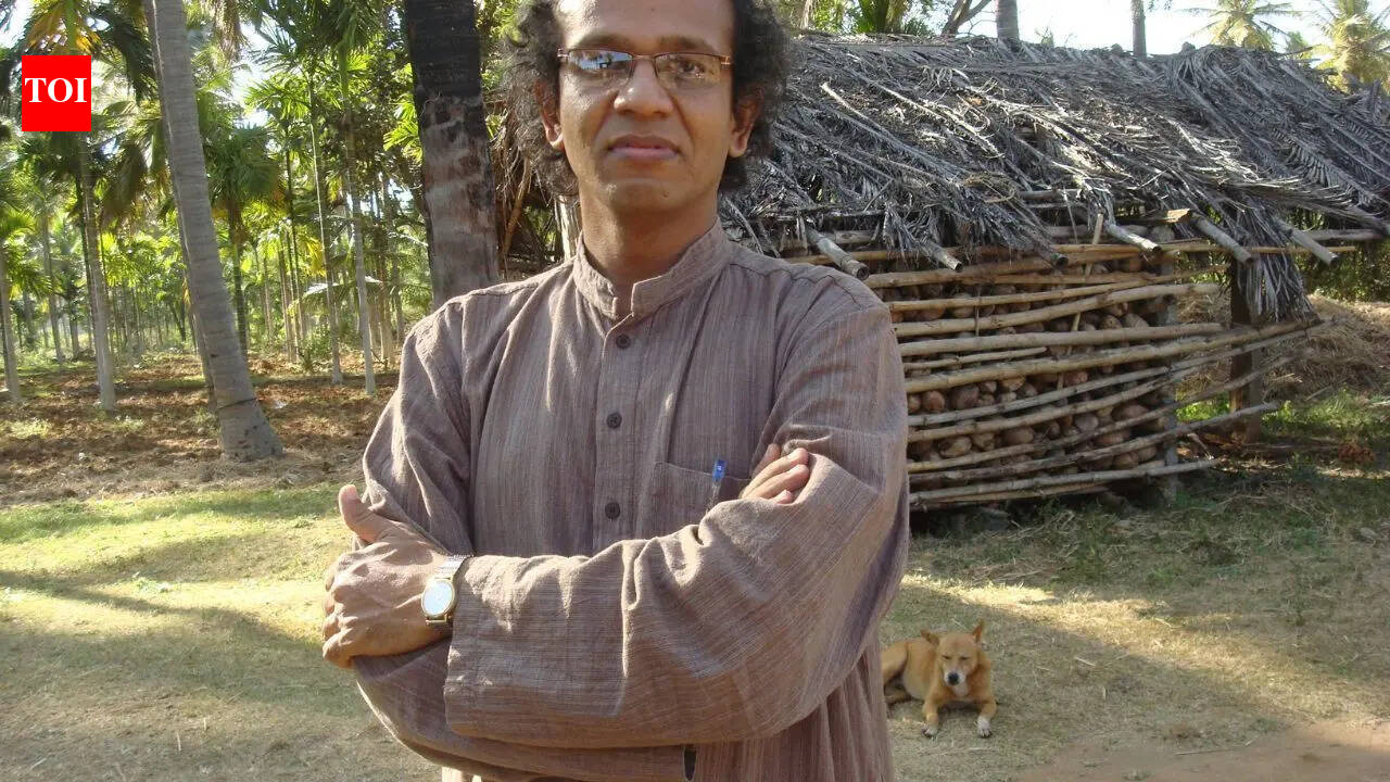 Meet Shatavadhani Dr. R. Ganesh: The Padma Bhushan awardee who performs poetry challenges, Ashtavadhanas, and excels in 10+ languages without notes