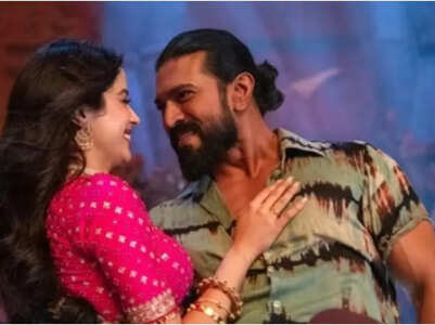 &lsquo;Ram Charan is s*xually lusting..&rsquo;: Fans express disgust over objectification of Janhvi in Peddi