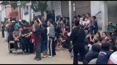 Cops release 3 ‘USRA cadres’ after women protest