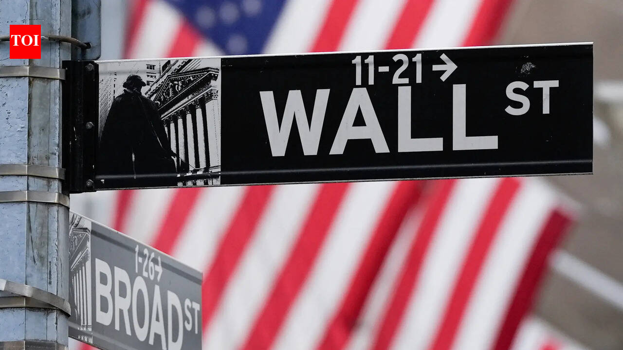 US stocks today: Wall Street opens mixed as AI stocks fall and oil prices ease