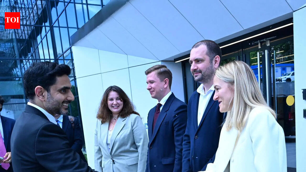 Lokesh invites Russian investors to invest in space, steel and manufacturing