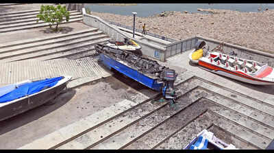 Parked boat gutted along Sabarmati Riverfront, no casualties