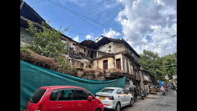 Vacate ahead of monsoon, PMC tells occupants of 36 dilapidated wadas
