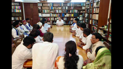 Eye on UP polls, Rahul Gandhi meets Dalit-EBC delegation