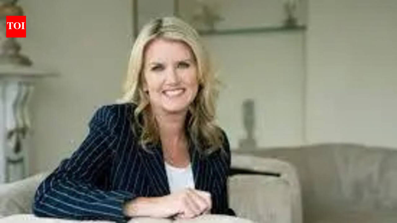 Microsoft HR head Amy Coleman to employees in memo: I want to be transparent about how things are feeling across Microsoft and what ...