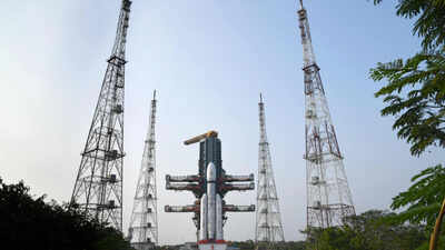 India to build 52‑satellite surveillance grid to monitor China, Pakistan threats