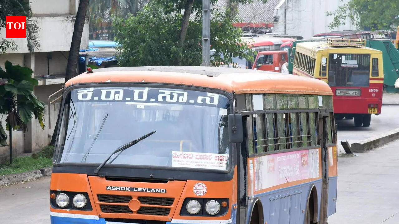 Kasaragod students seek inclusion in Karnataka’s free bus pass scheme