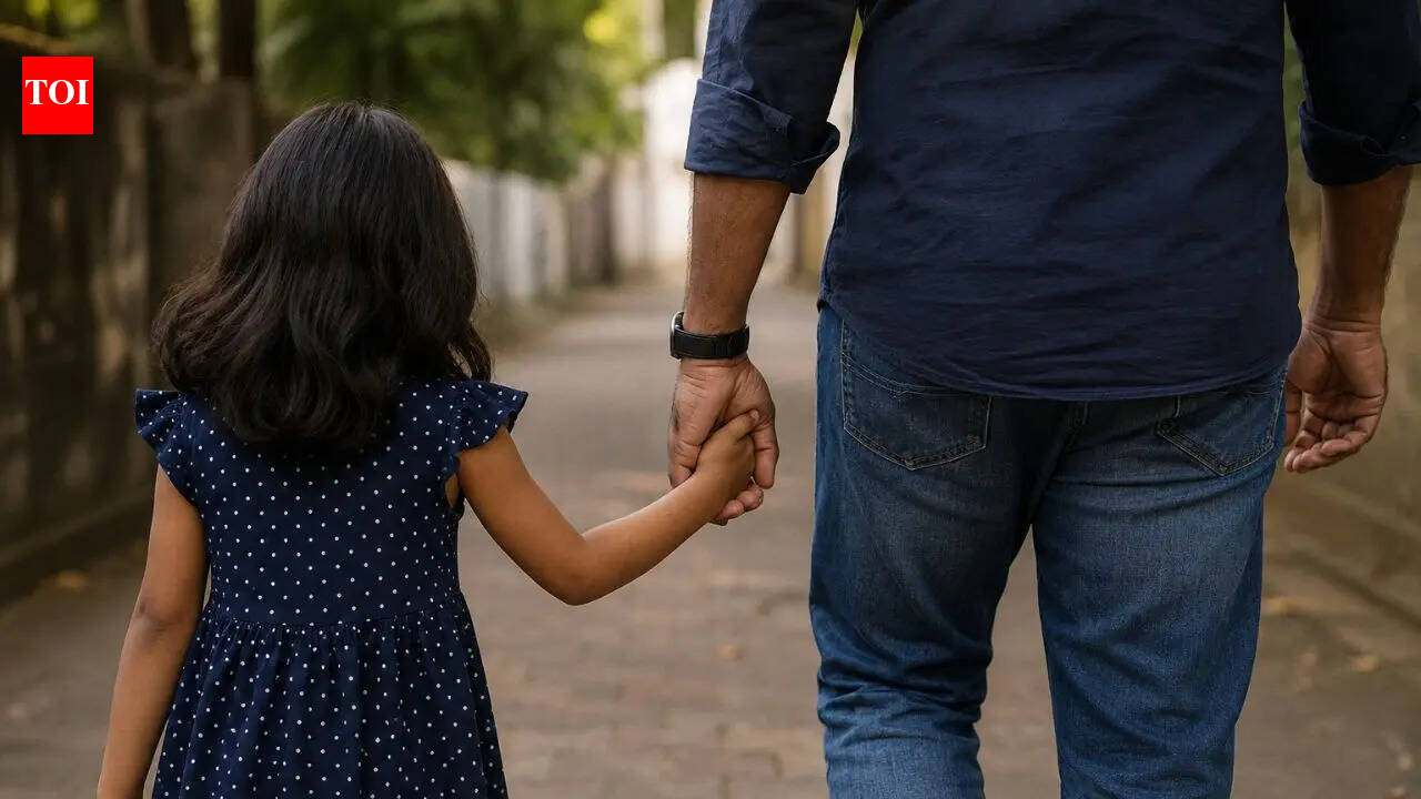 Father's name added to daughter's birth certificate after 12 years; Kerala HC says law cannot rob a child of her identity