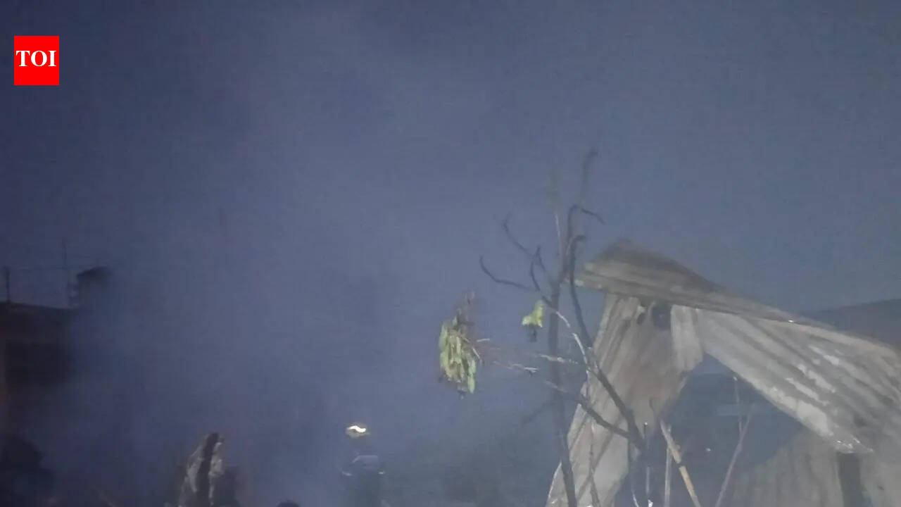 4 dead in predawn Jalukbari fire, restaurant gutted in Six Mile