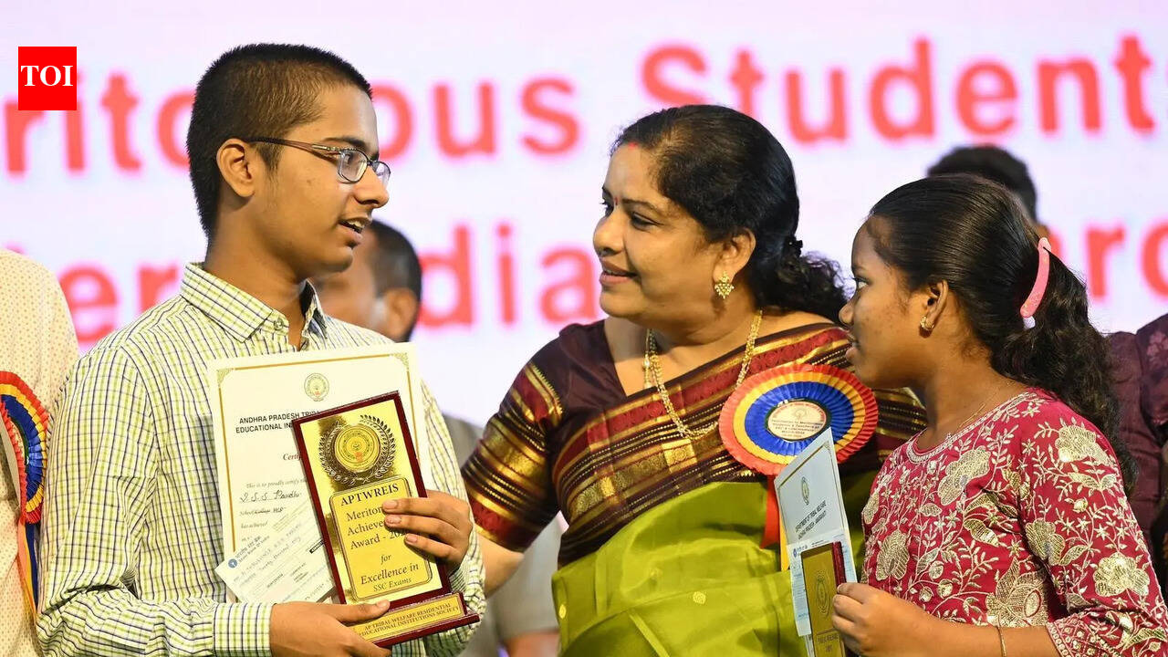AP spends Rs 1 lakh per tribal student: Minister Sandhya Rani